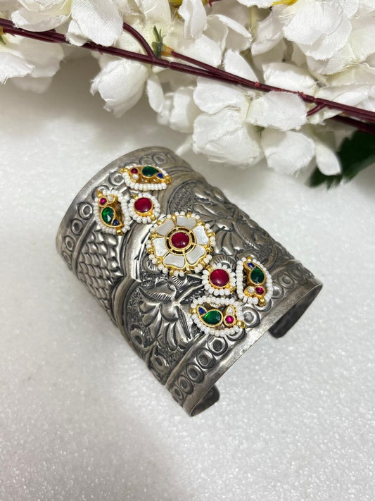 Antique Oxidised Kundan Bangles