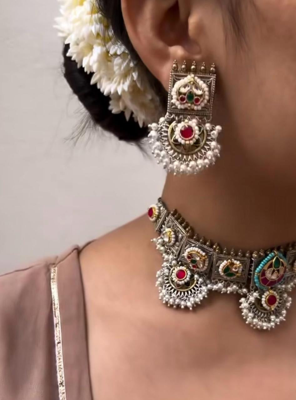 Heritage Kundan Statement Choker