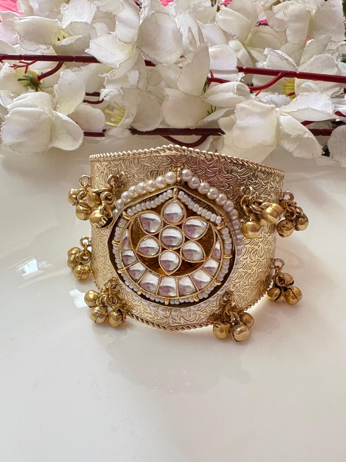 Majestic Glow Kundan Fusion Open Kada