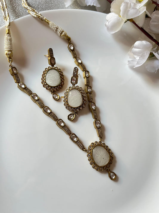 Royal White Stone Carved Necklace Set