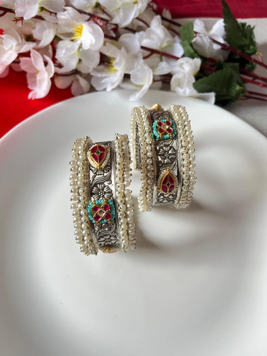 Regal Pearl-Embellished Kundan Bangles