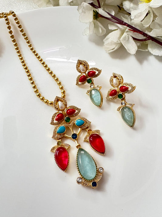 Royal Bloom Kundan Fusion Necklace
