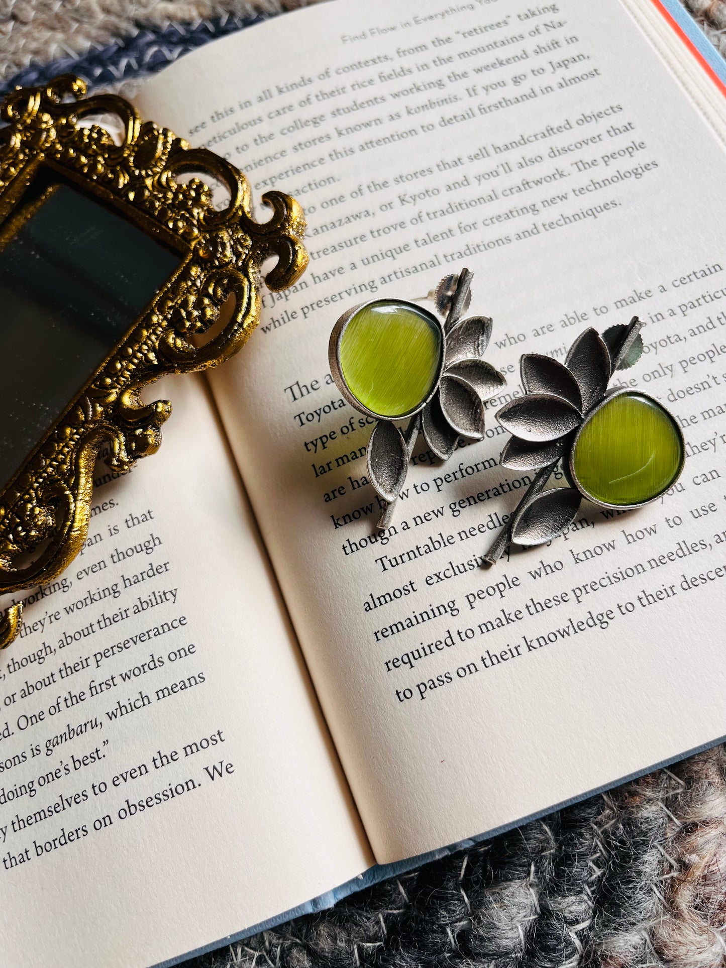 Green Floral Studs🦚