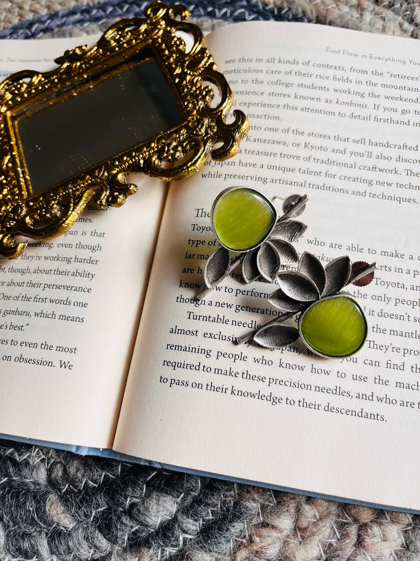 Green Floral Studs🦚