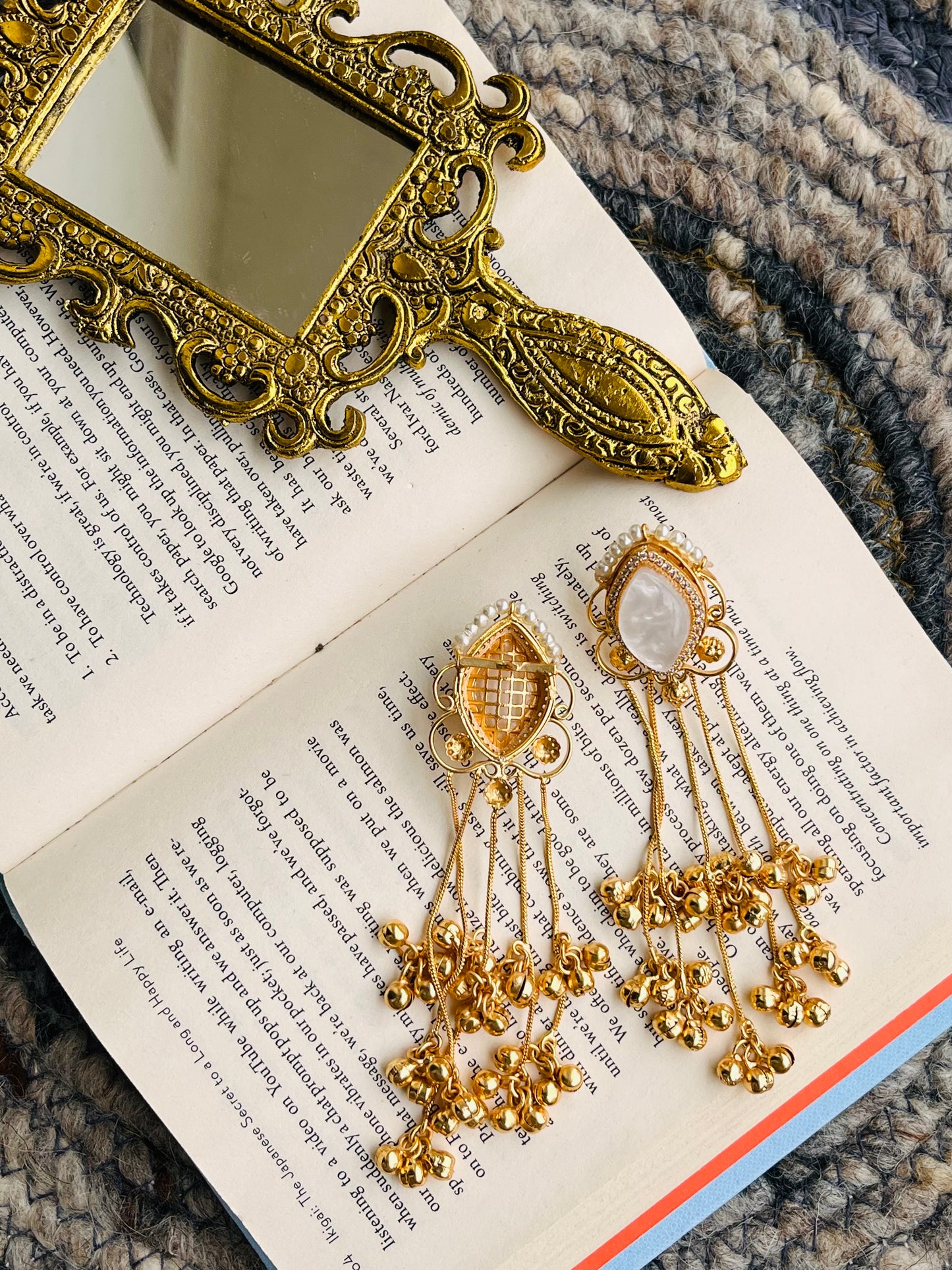 White Stone Gold-Plated Tassel Earrings🦋🦋🦋