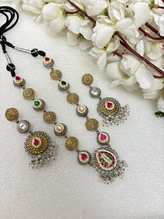 Peacock Pride: Vibrant Kundan necklace