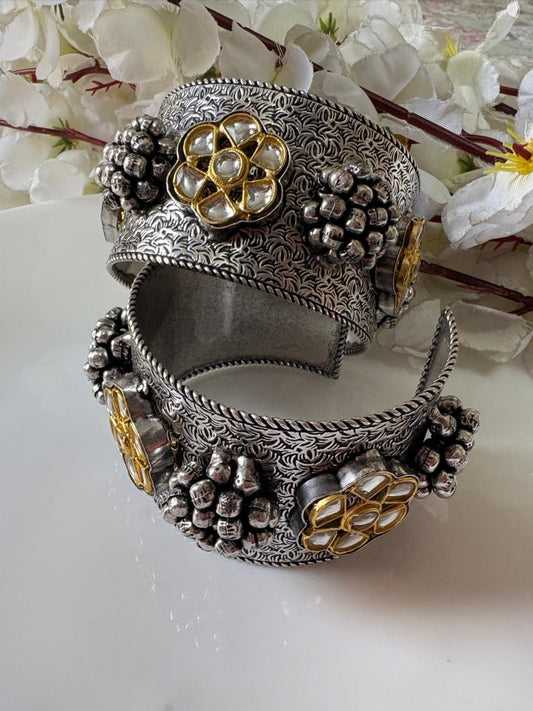 Handcrafted Pachi Kundan Gold Plated Bangles