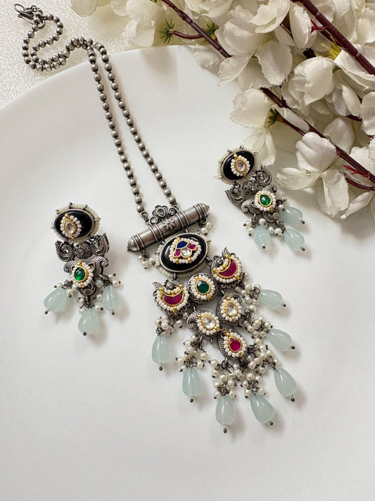 Royal Kundan Fusion Oxidised Set