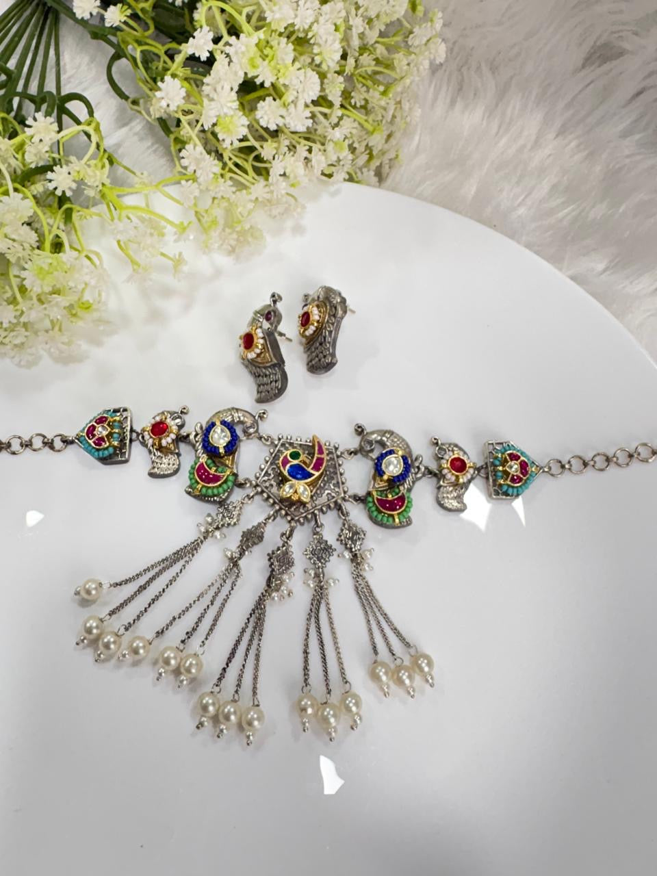 Royal Dual-Tone Kundan Hasli Set