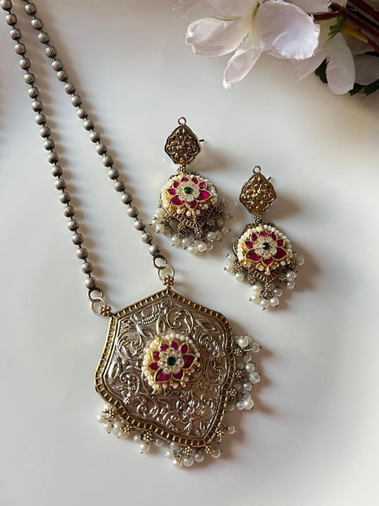 Rajasthan Royalty: Pure Kundan Elegance