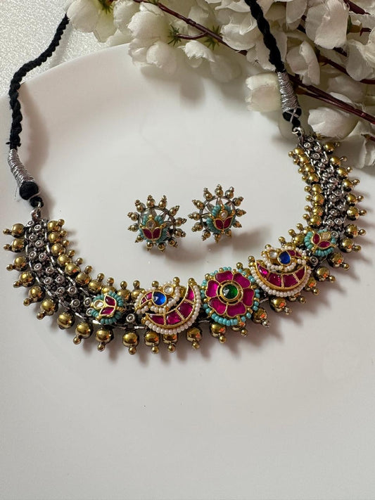 Bestseller Kundan Fusion Hasli Necklace