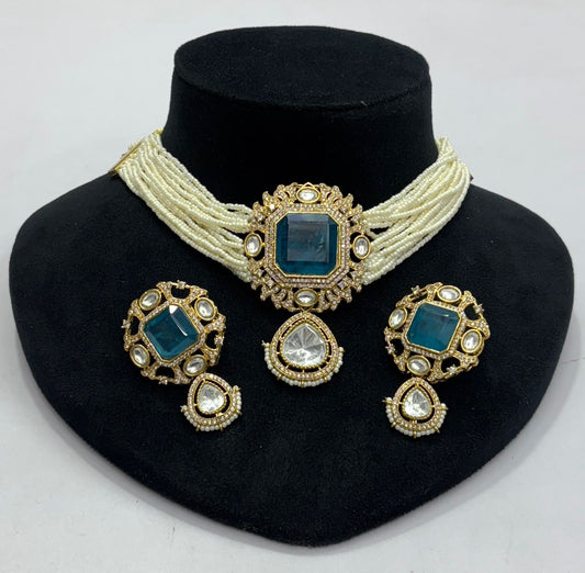 Chandbeli Choker
