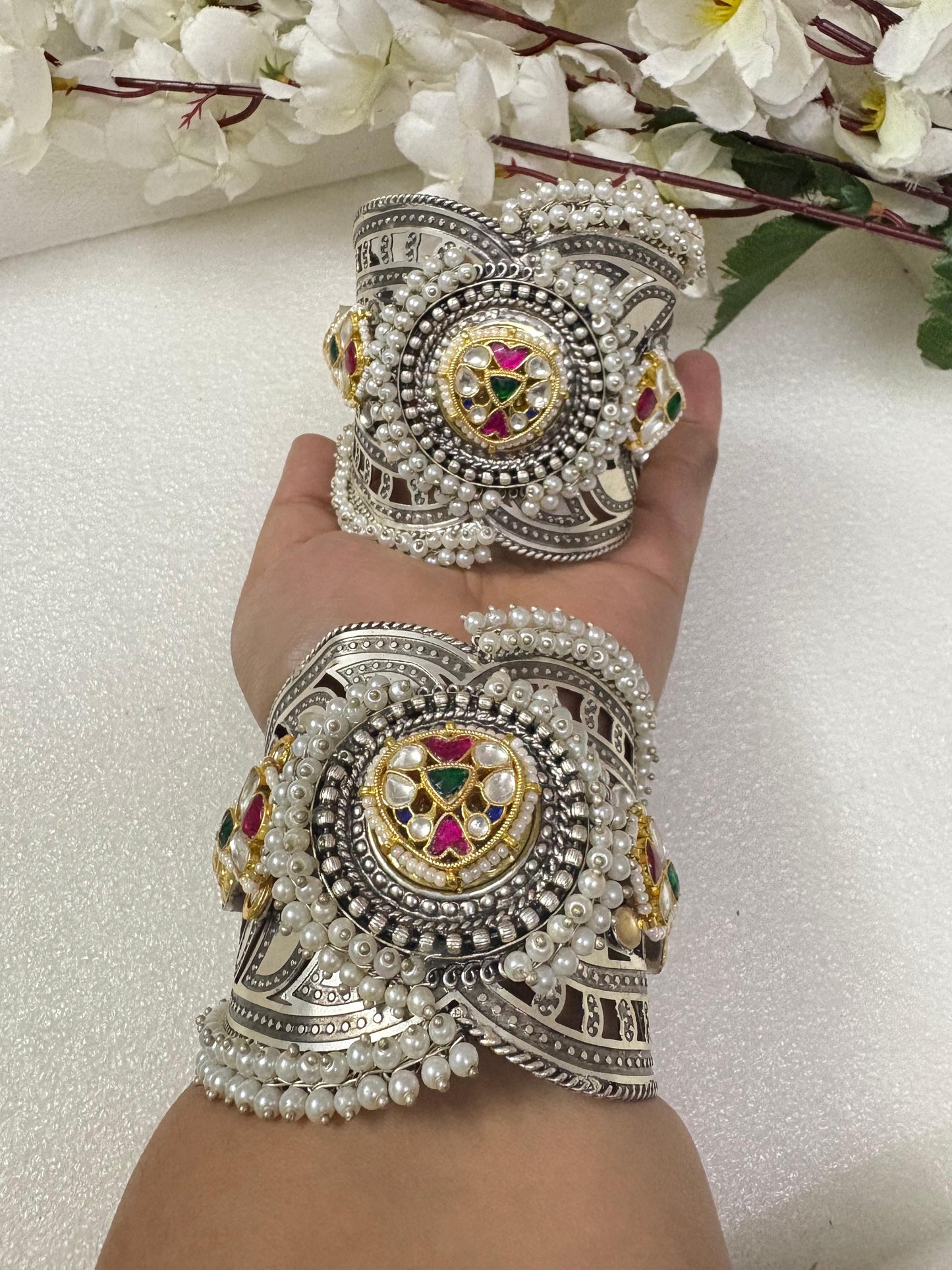 Royal Heritage Oxidised handcuffs