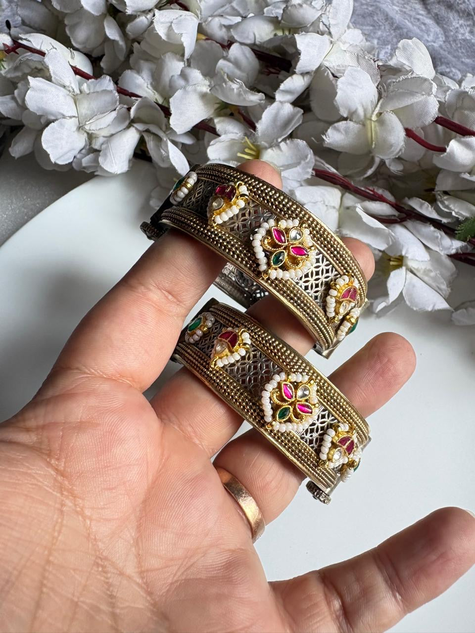 Royal Pachi Kundan Statement Kada