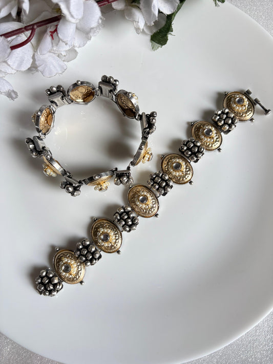 Royal Dual-Tone Ghungroo Bangles