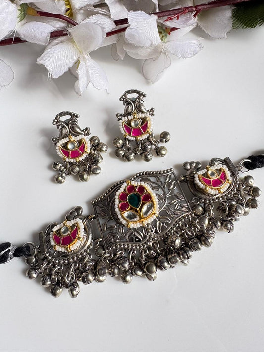 Vintage Silver Look Kundan Collar Set