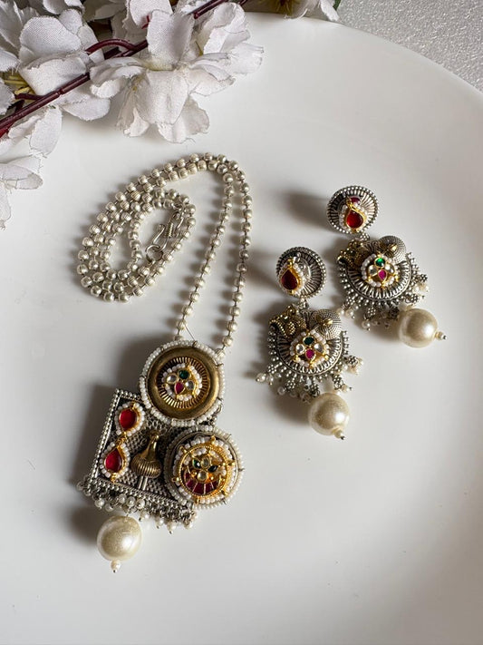 Rangrez Pearl Fusion Necklace