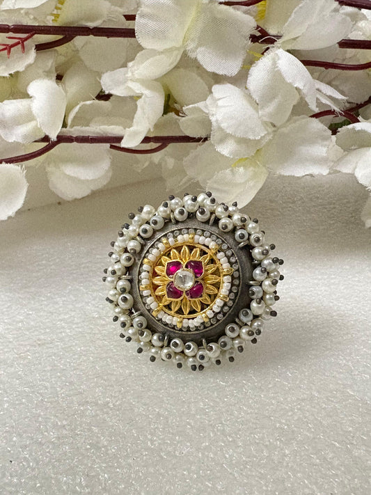 Antique floral Ring🦋