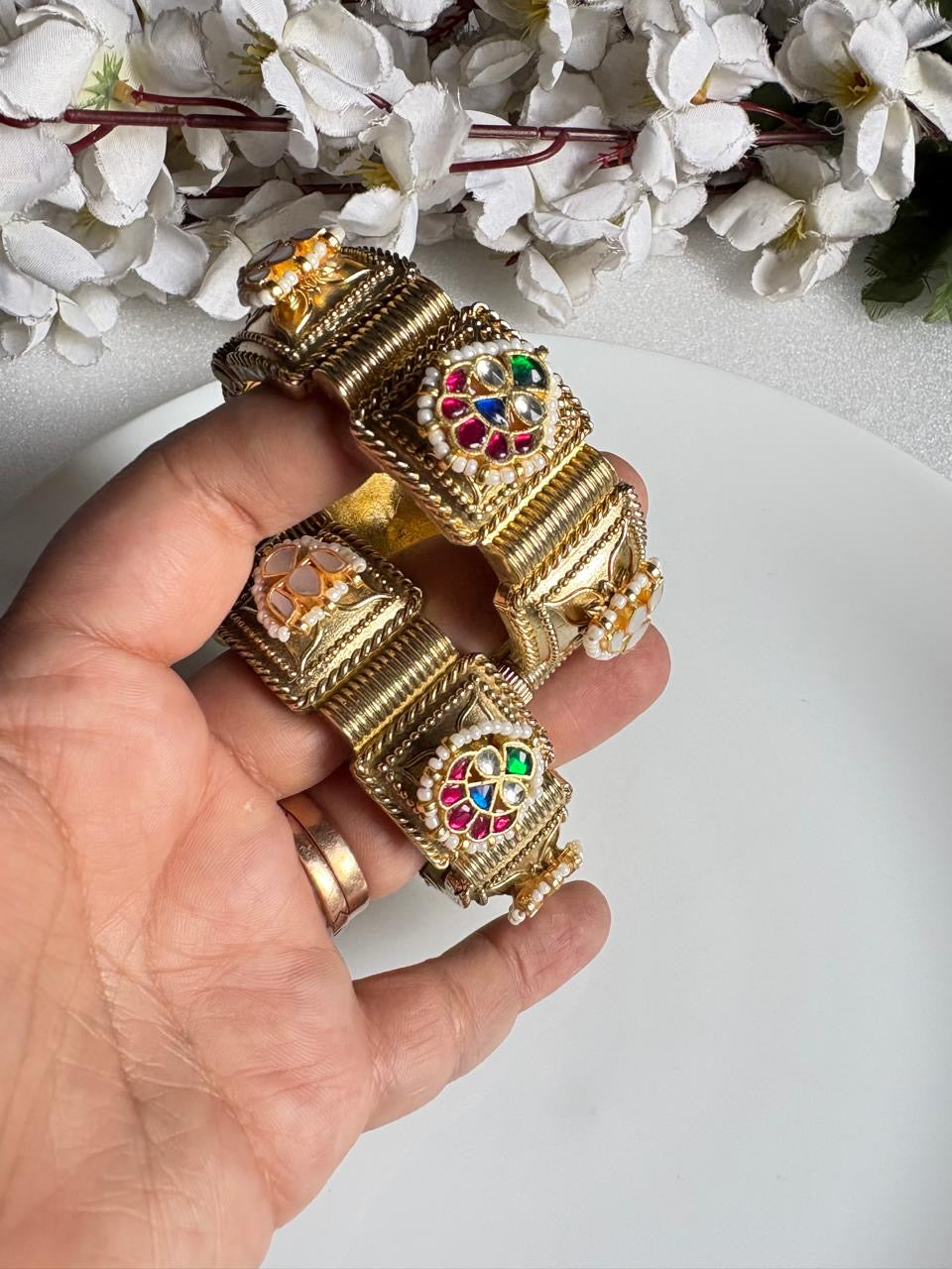 Regal Motif Kadas with Kundan Detailing🦋🦋Adjustable
