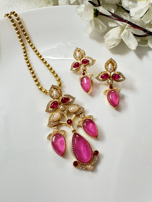 Royal Bloom Kundan Fusion Necklace