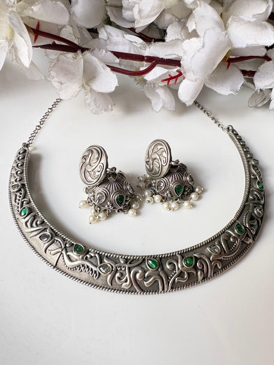 Maharani Silver Look-Alike Hasli Set