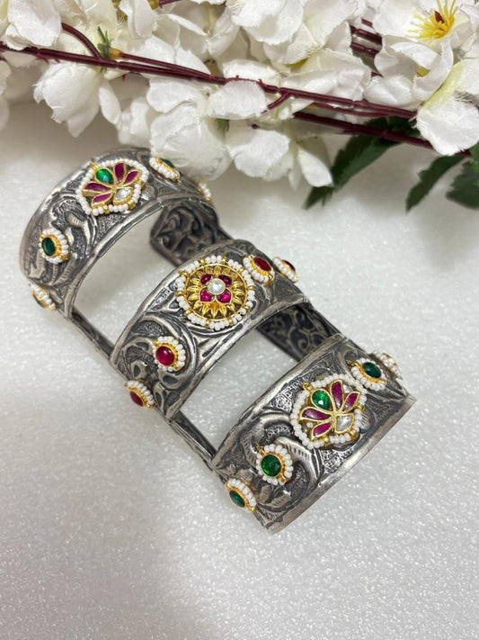 Dual Tone Oxidised Bangles with Kundan Work