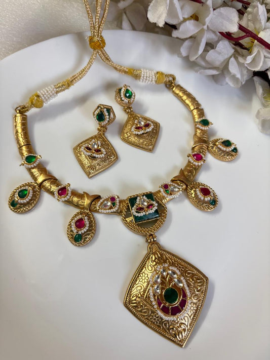 Royal Mughal-Style Necklace with Earrings