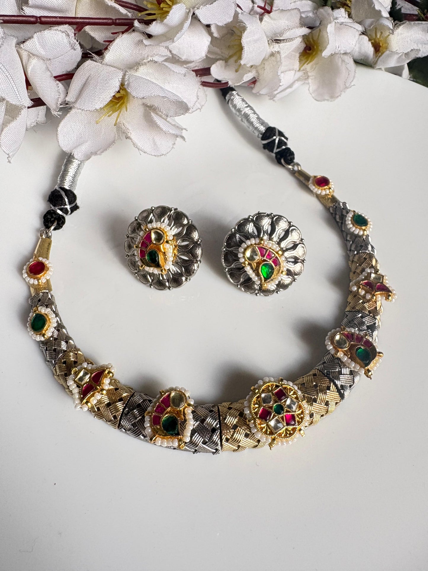 Noor-e-Emerald Kundan Necklace