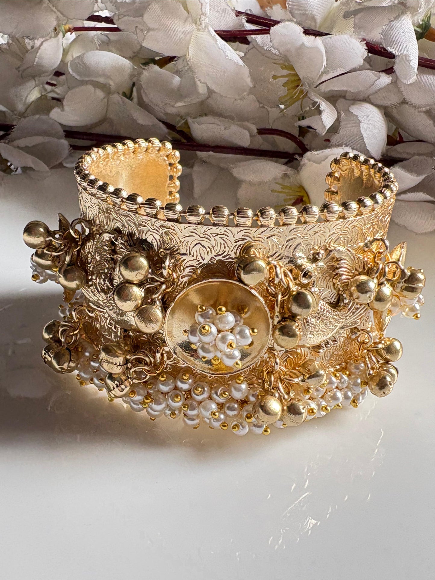 Vintage Pearl Kundan Handcuff Kada