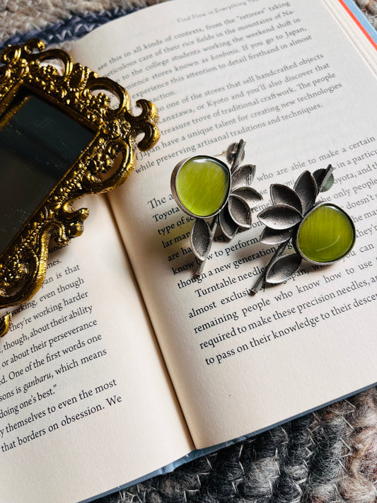 Green Floral Studs🦚