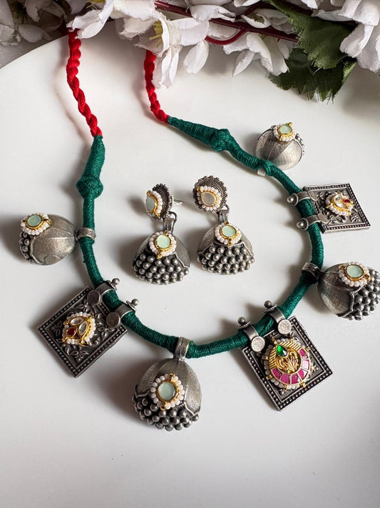 Vintage Rajwadi Kundan Choker Set