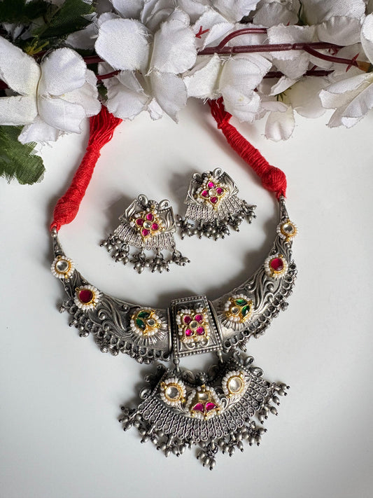Vintage Style Engraved Gold Necklace Set