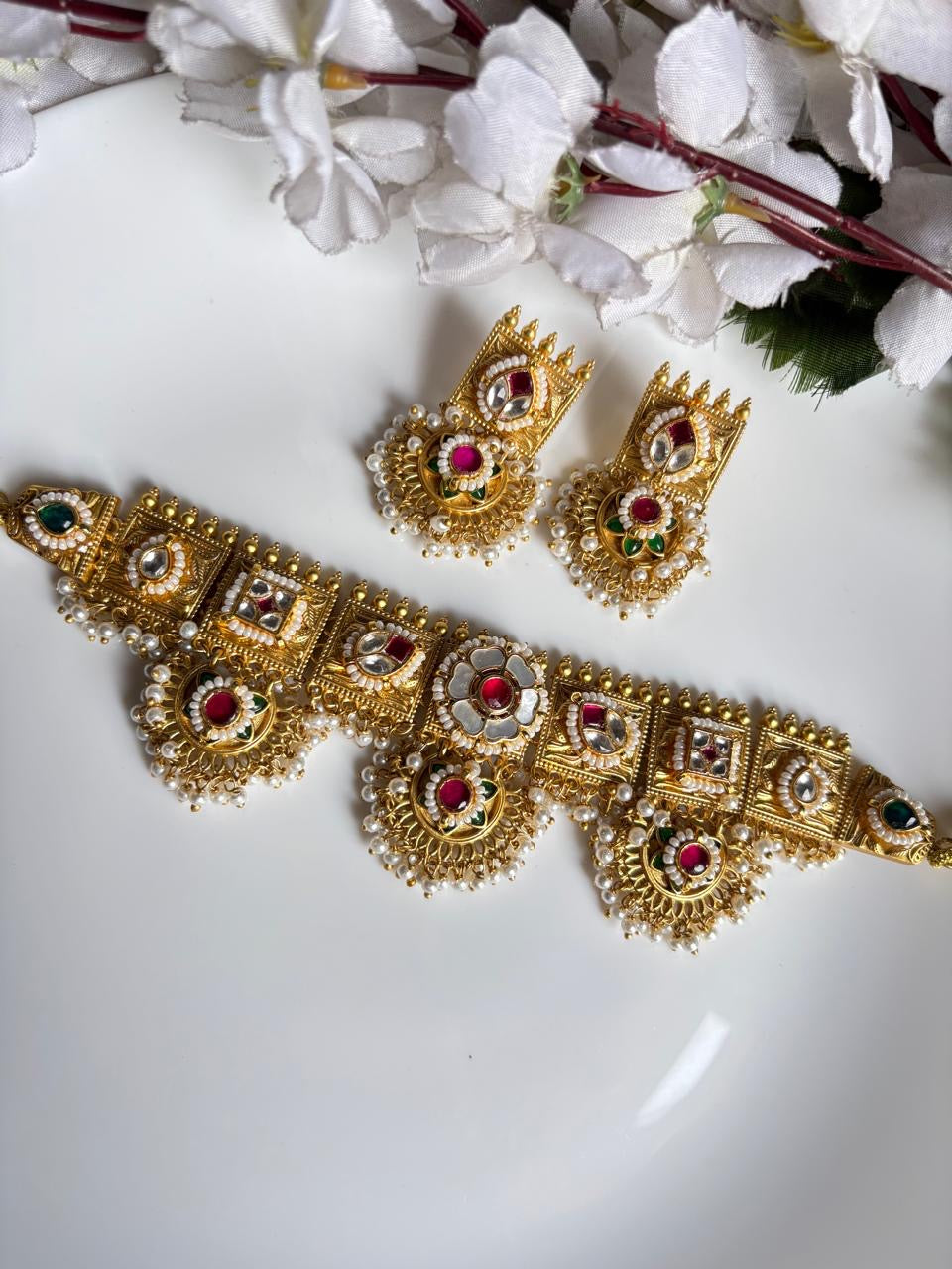 ROYAL PACHI KUNDAN CHOKER