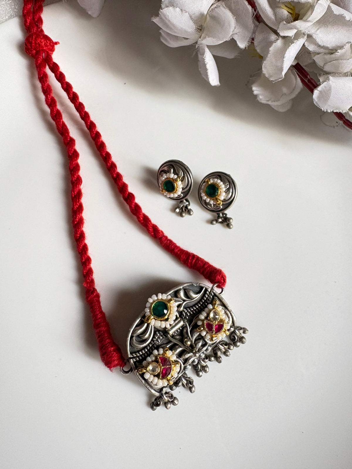 Budget friendly Kundan Set