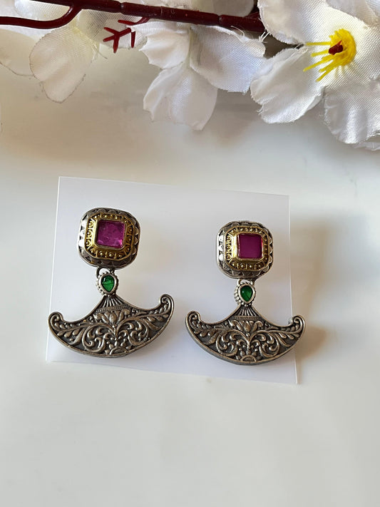 Vintage Half-Moon Drop Earrings💙💙