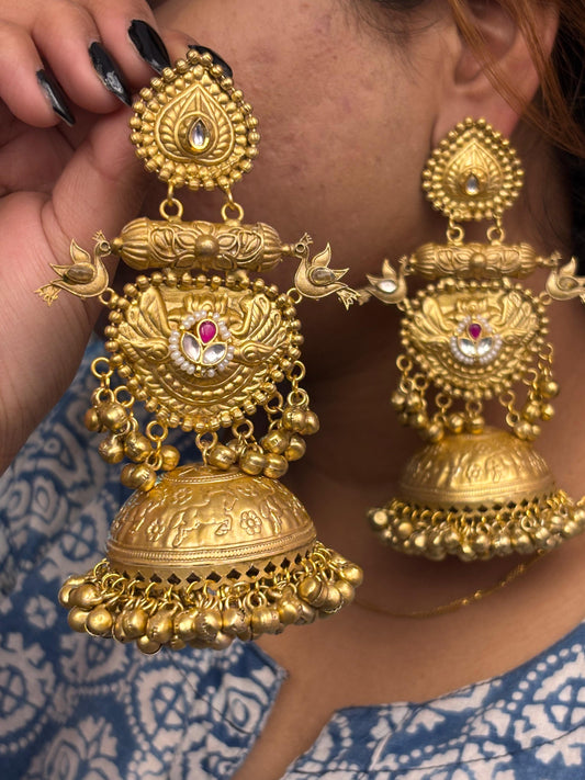 Kundan-Studded Jhumka