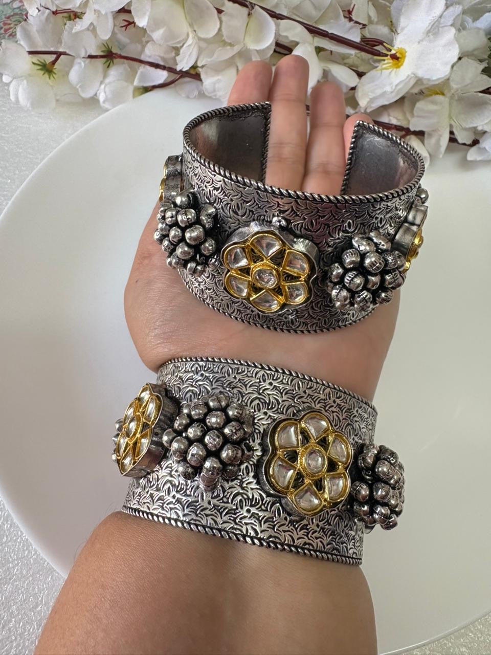 Handcrafted Pachi Kundan Gold Plated Bangles
