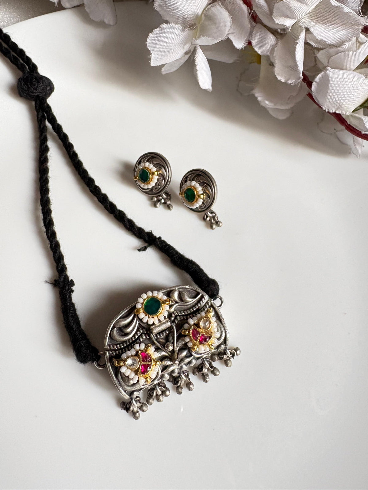 Budget friendly Kundan Set