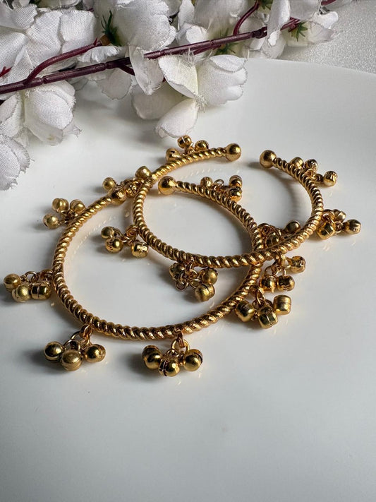 Vintage Royal Kundan Bangles